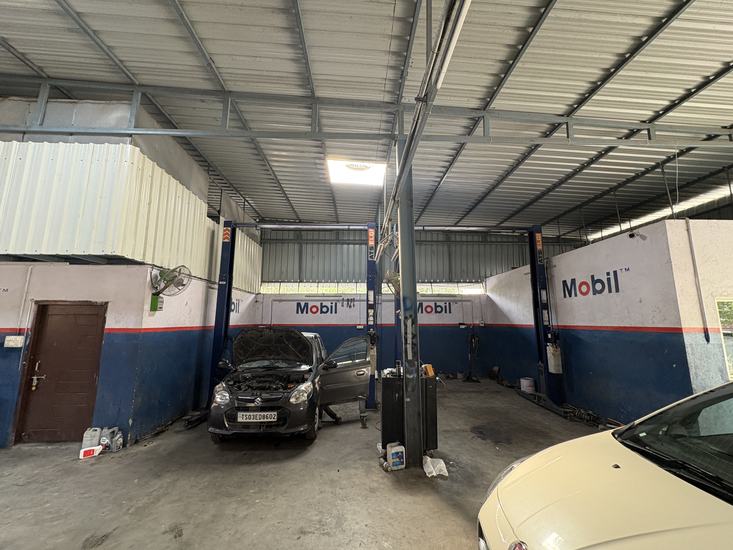 Hydraulic Lift Bays