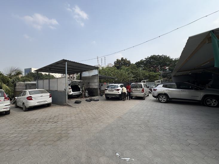 Open Service Yard
